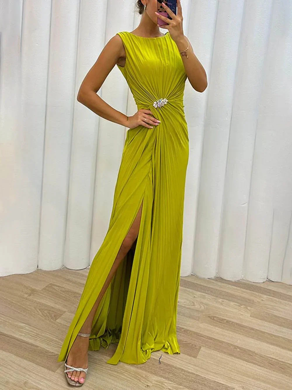 Davina - Robe de soirée longue plissée