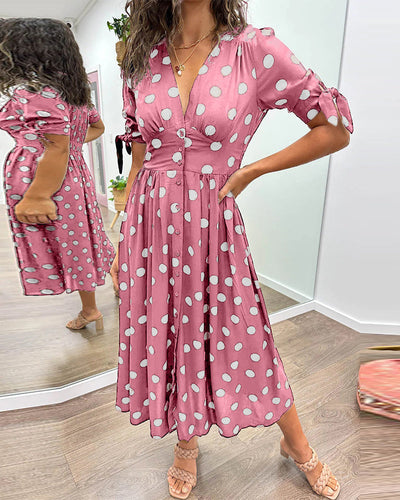 Mia™ - Robe à pois avec décolleté en V profond