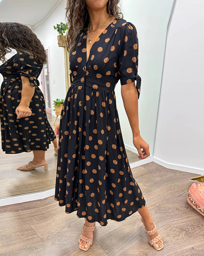 Mia™ - Robe à pois avec décolleté en V profond