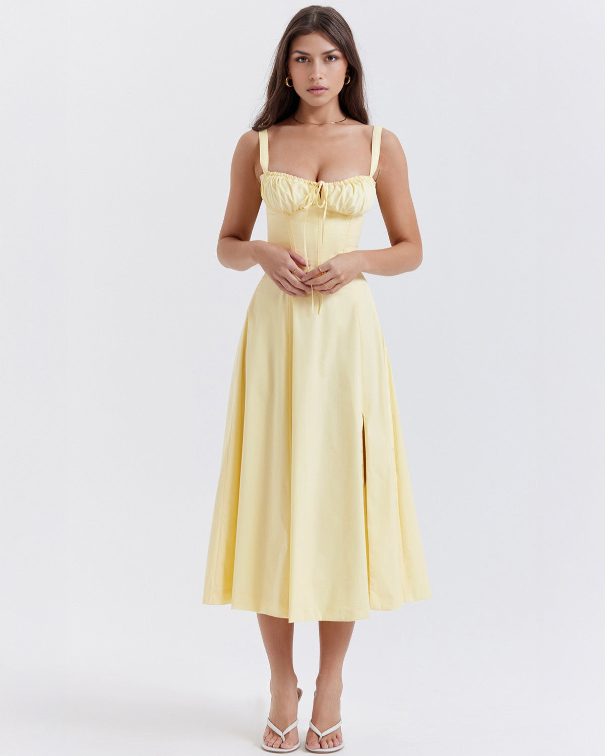 Aurora – Robe Mini au Charme Moderne