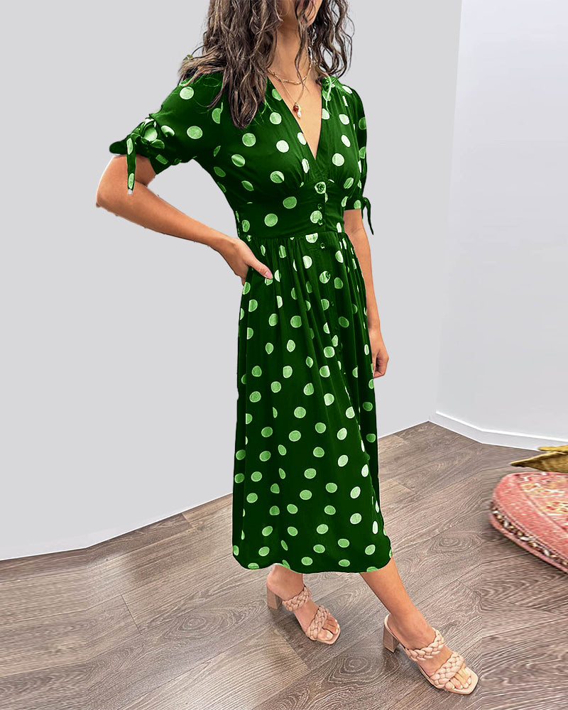 Mia™ - Robe à pois avec décolleté en V profond
