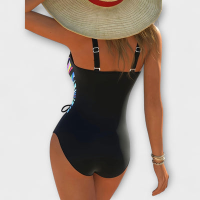 Maillot de bain mode hautement élastique avec détail croisé à l'avant