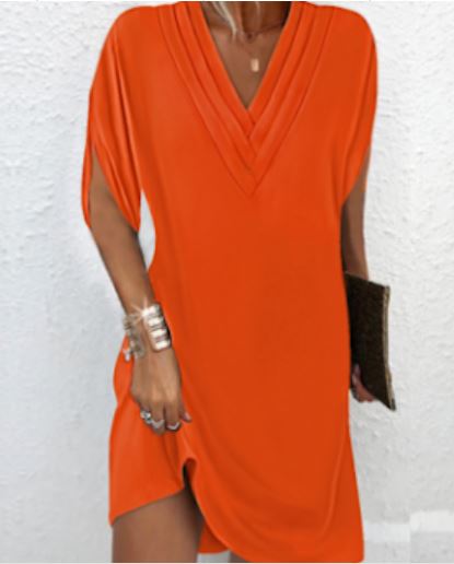 Robe élégante unie avec des manches à ouvertures
