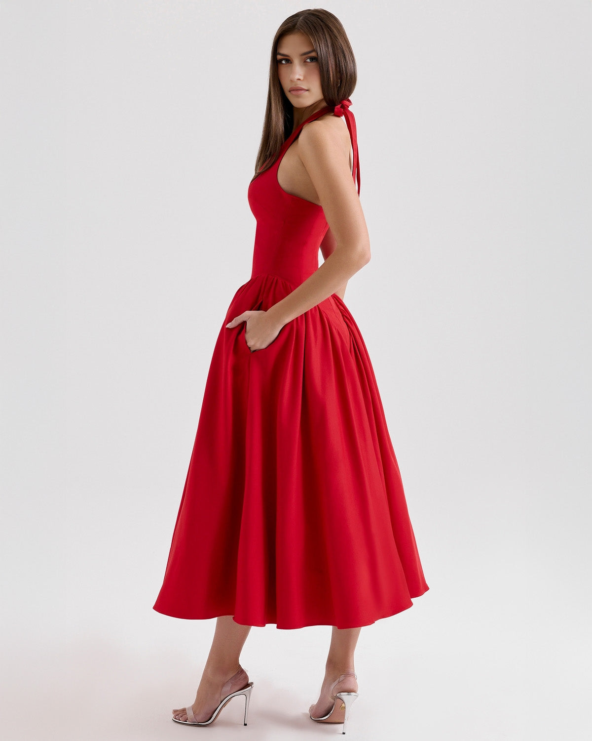 Monroe – Robe Midi Rouge au Style Iconique