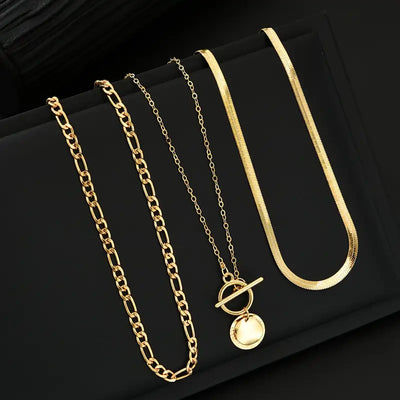 Collier à couches avec pièces texturées Savira | Or