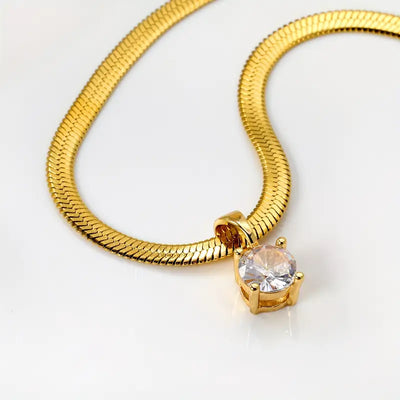 Collier élégant avec pendentif en strass | Or