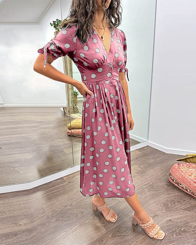 Mia™ - Robe à pois avec décolleté en V profond