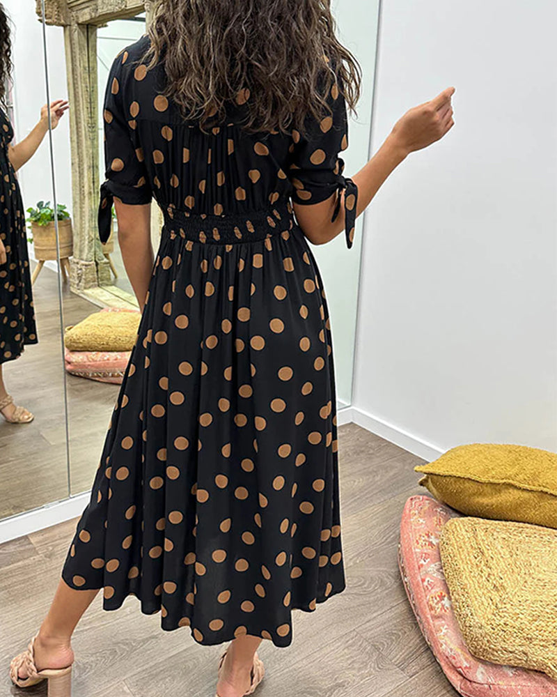 Mia™ - Robe à pois avec décolleté en V profond