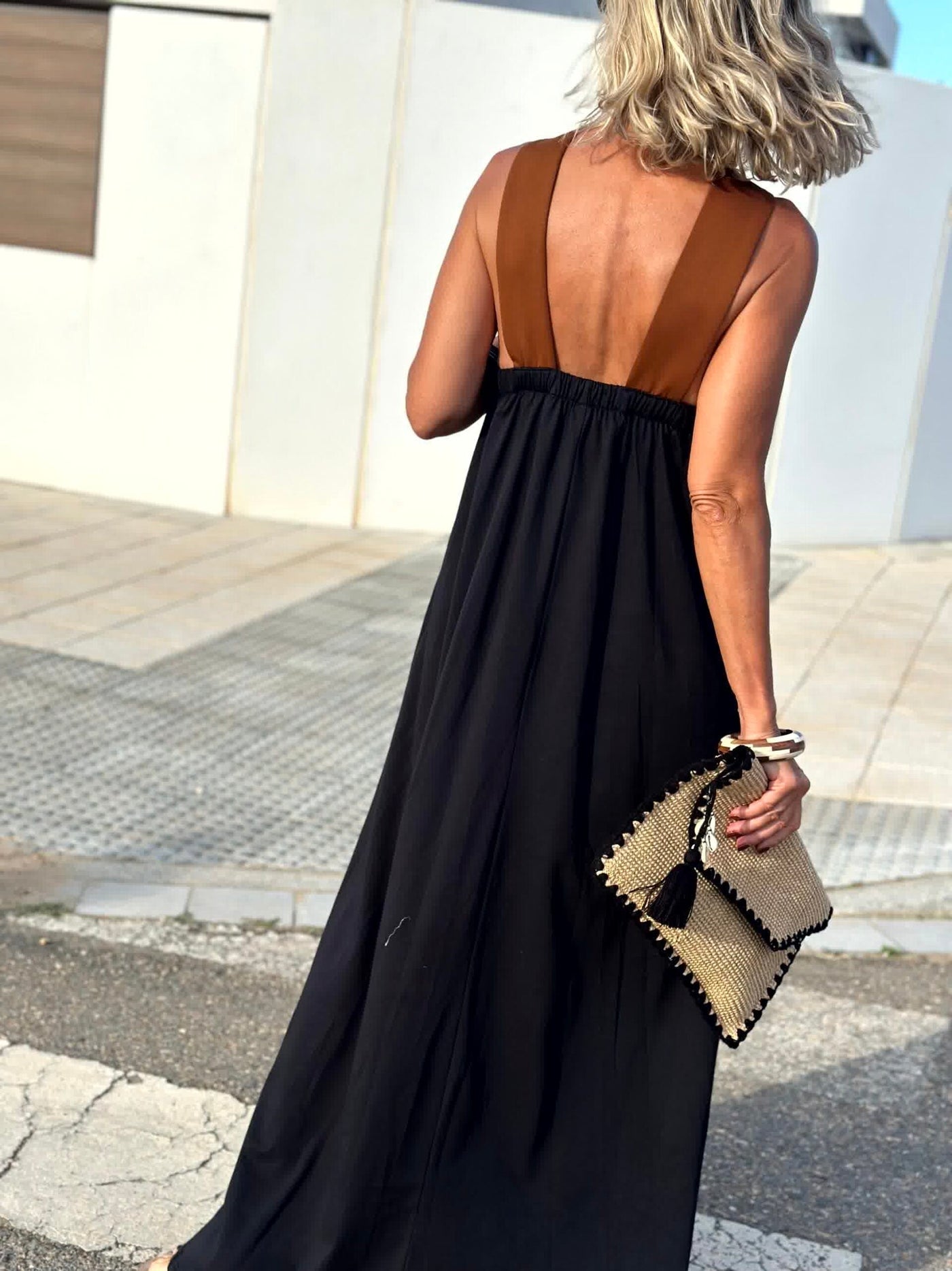 Sienna | Robe Élégante avec Dos Nu et Col Croisé à la Mode