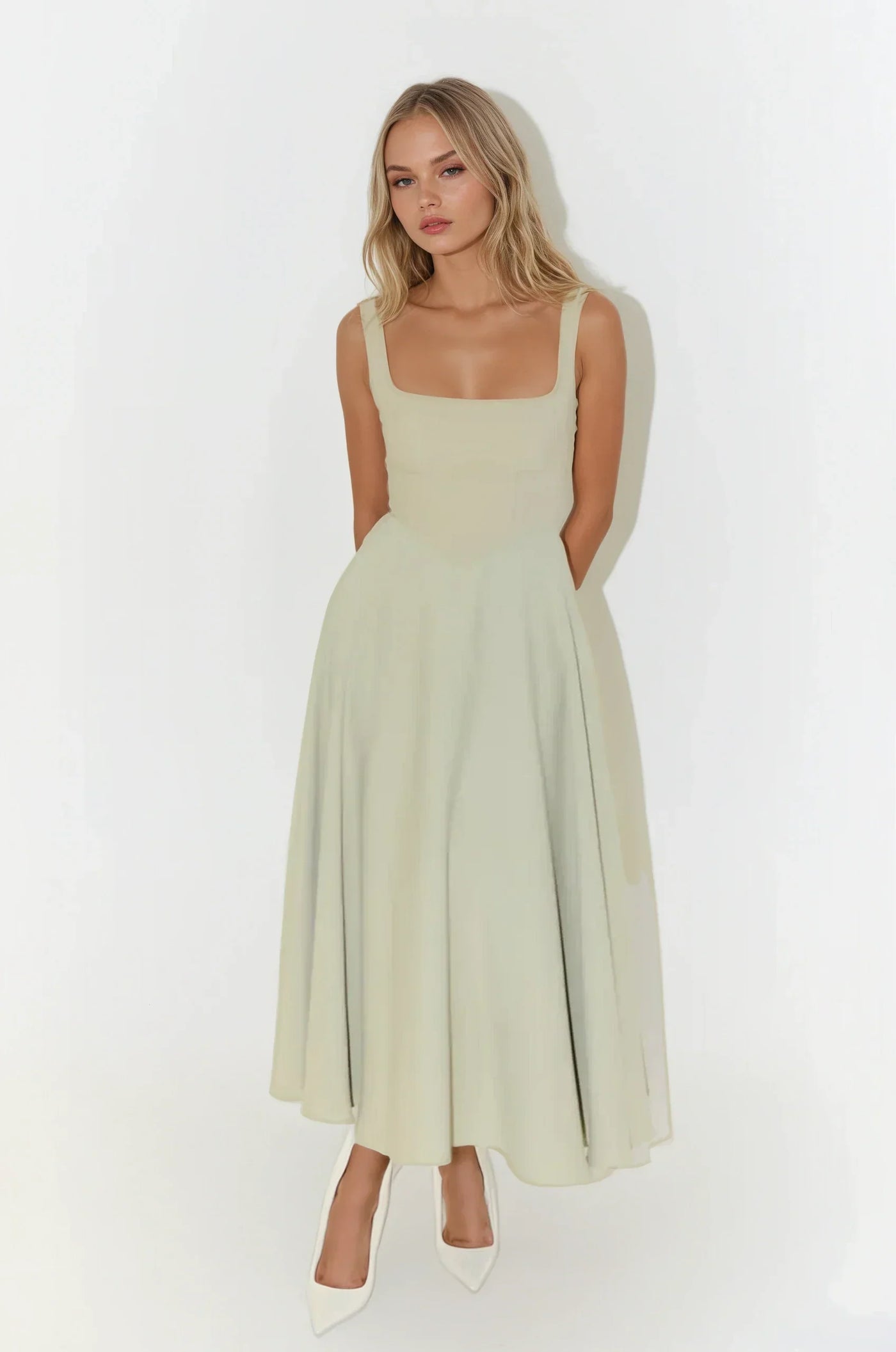 Mina - Robe longue à bretelles ajustables