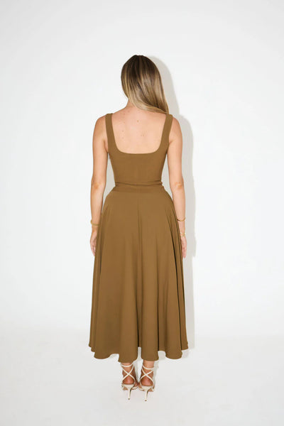 Mina - Robe longue à bretelles ajustables