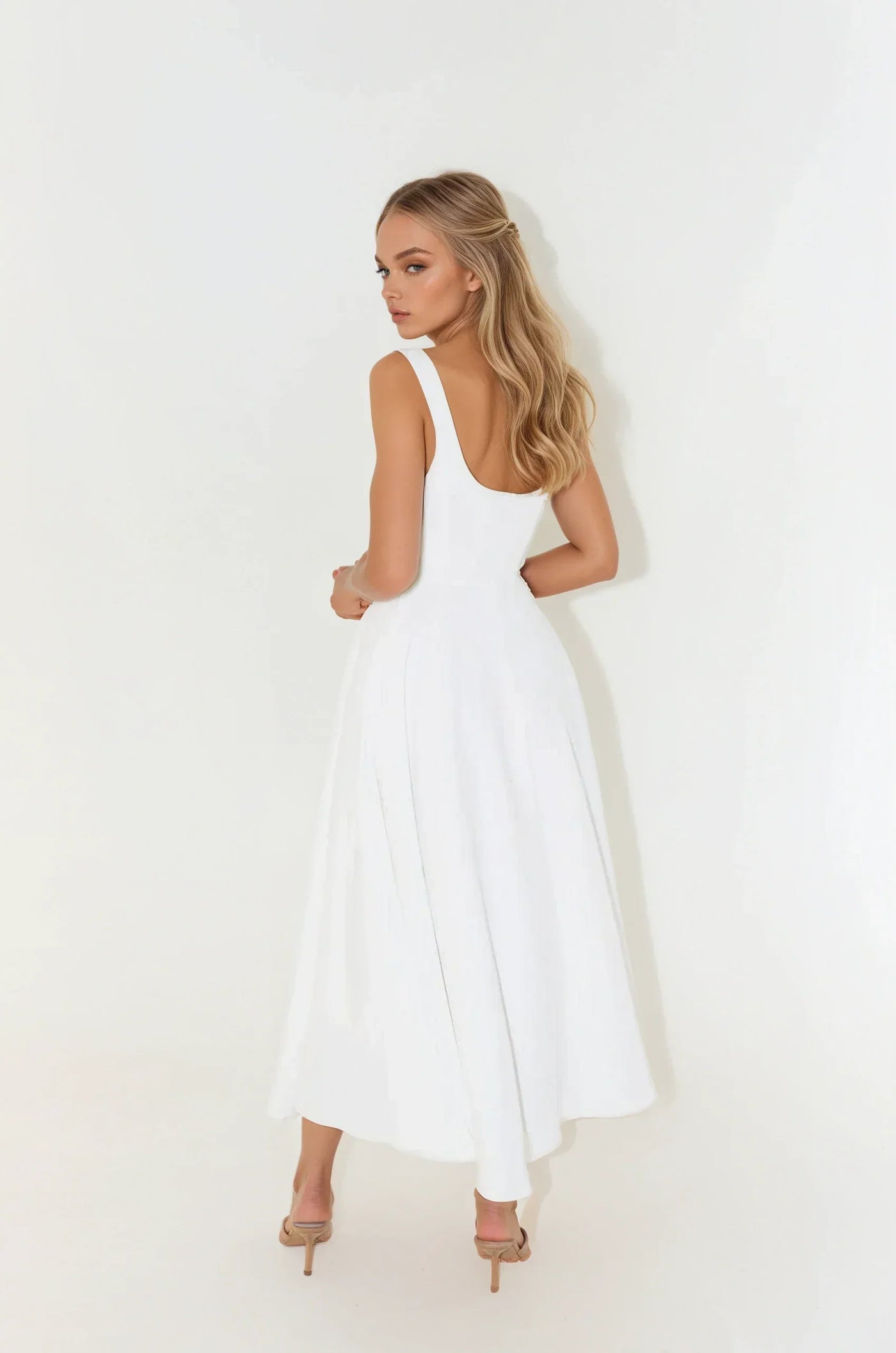 Mina - Robe longue à bretelles ajustables