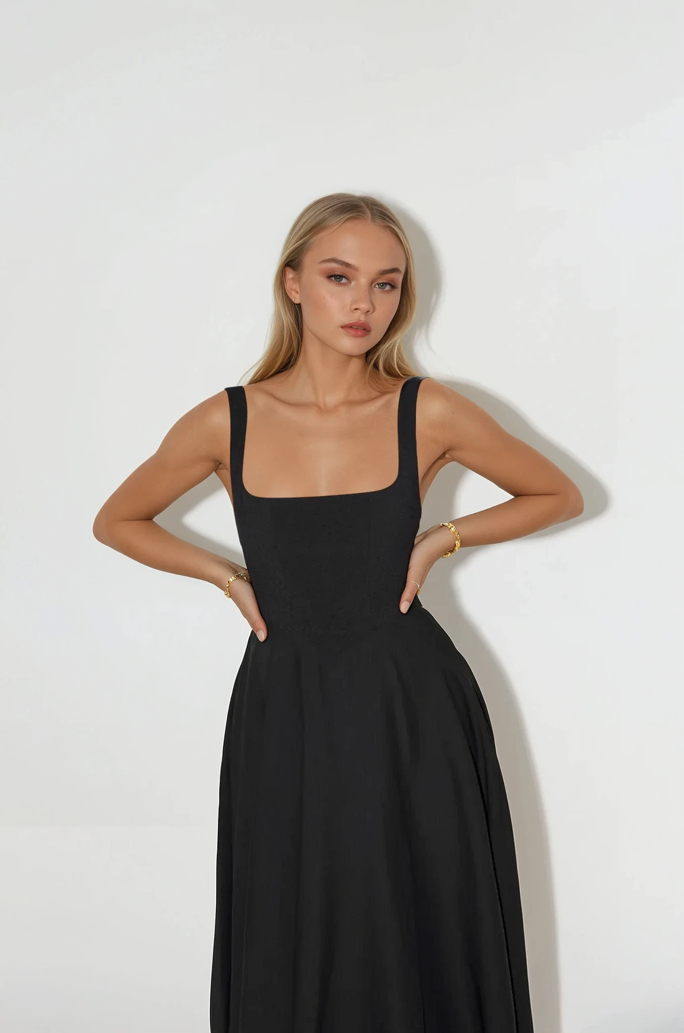 Mina - Robe longue à bretelles ajustables