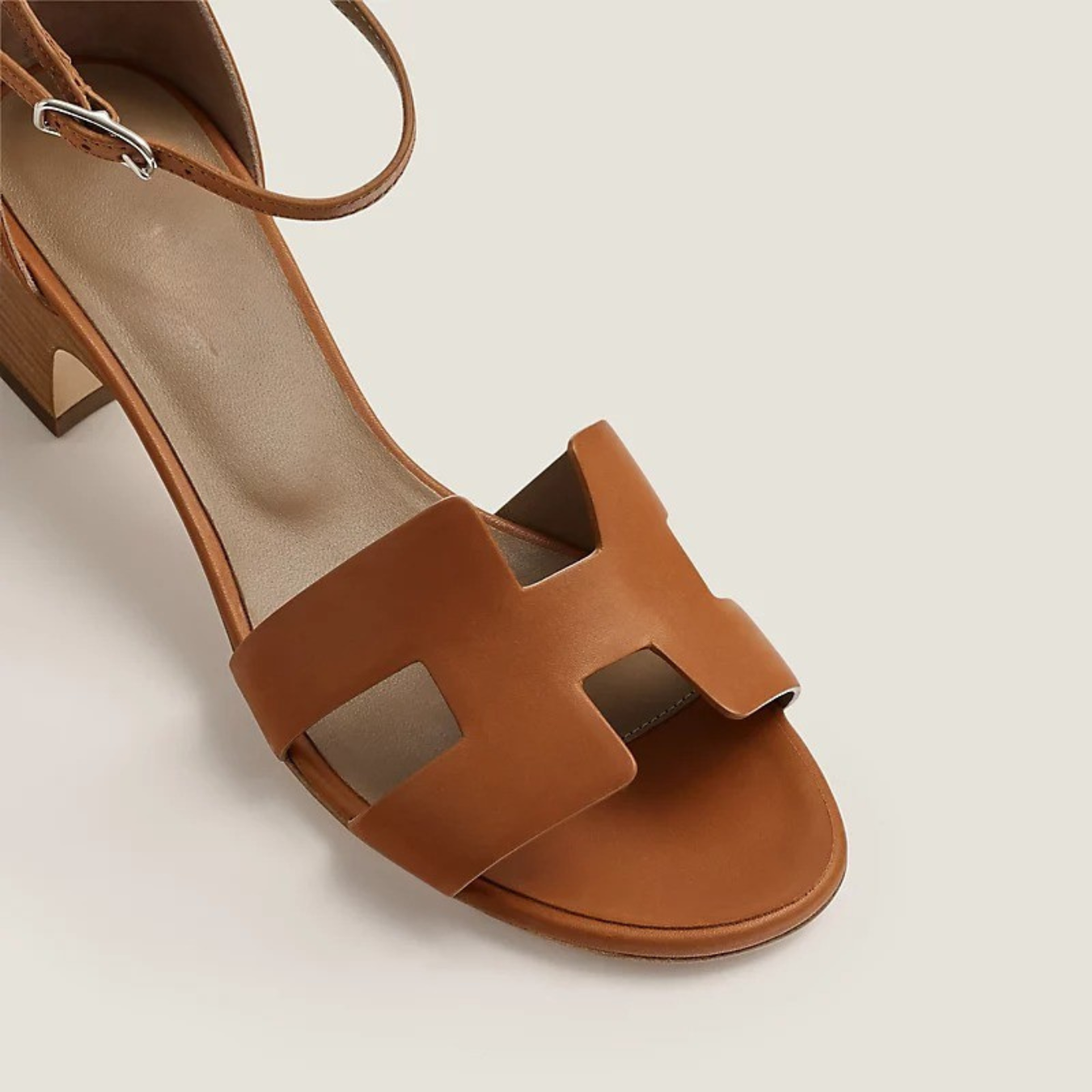 CHLOÉ | SANDALS ÉLÉGANTS