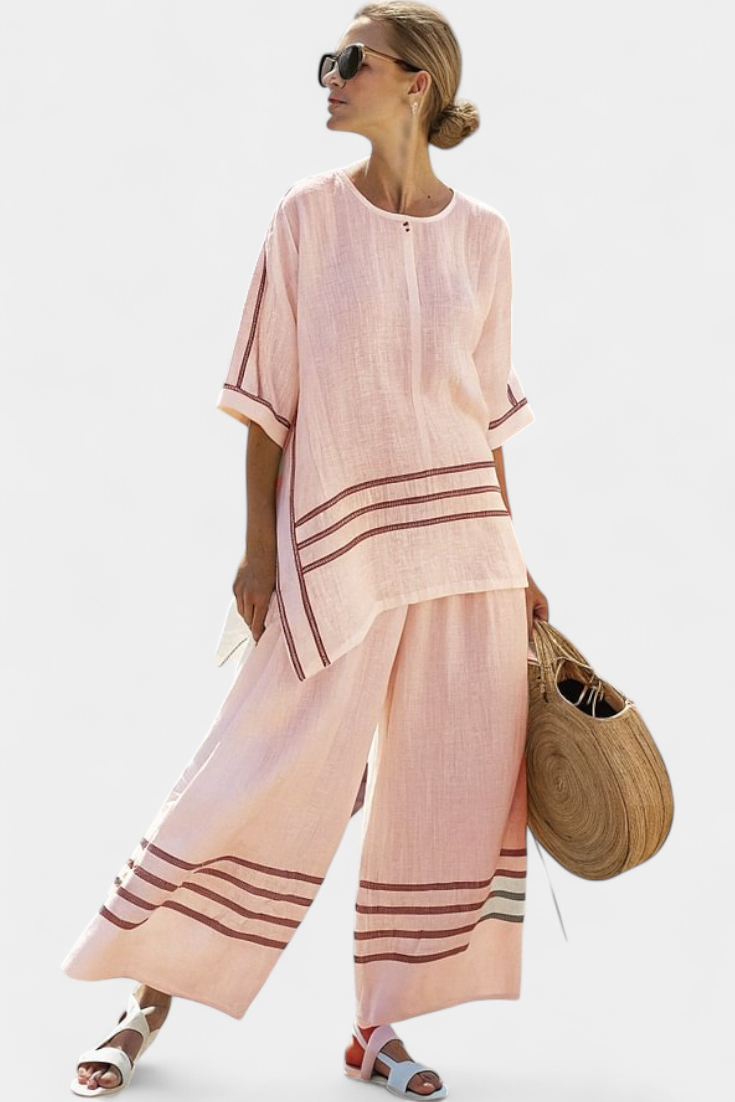 Ensemble avec pantalon large à rayures et coupe irrégulière - style moderne et confortable