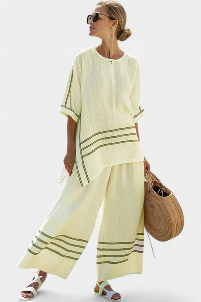 Ensemble avec pantalon large à rayures et coupe irrégulière - style moderne et confortable