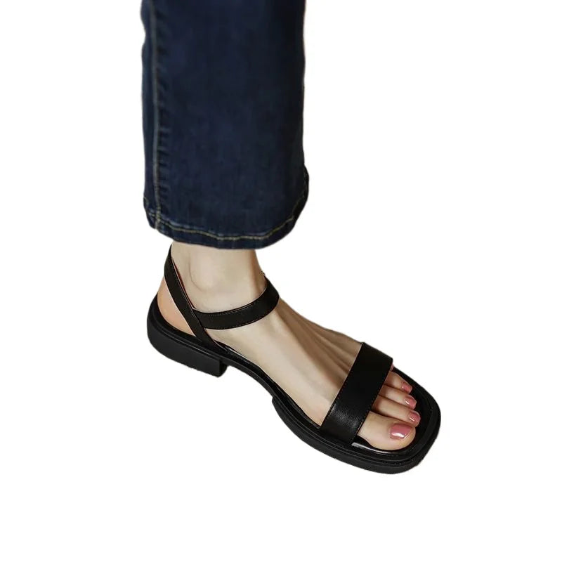 June™ | Les sandales en cuir pour un style essentiel et raffiné