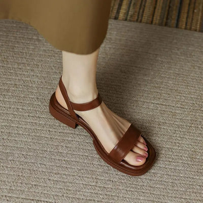 June™ | Les sandales en cuir pour un style essentiel et raffiné