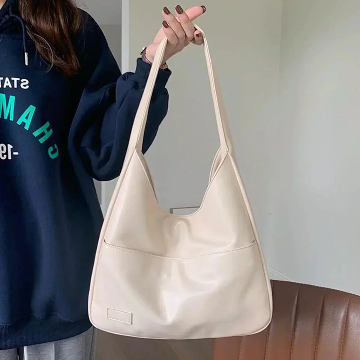 Nina | Simplicité Intemporelle pour la Vie Quotidienne