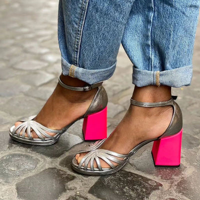 Seraphina™ | Sandales brillantes avec un large talent et une fermeture élégante à boucle