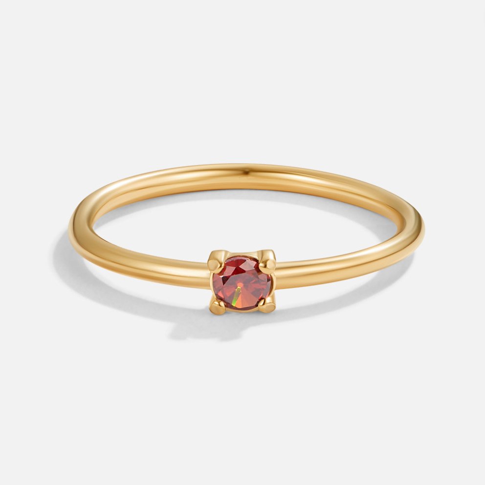 Bague en or avec pierre de naissance