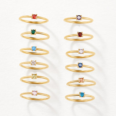 Bague en or avec pierre de naissance