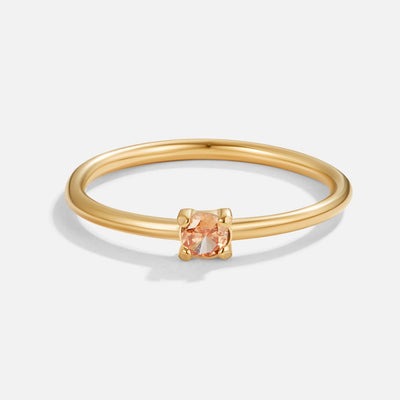 Bague en or avec pierre de naissance