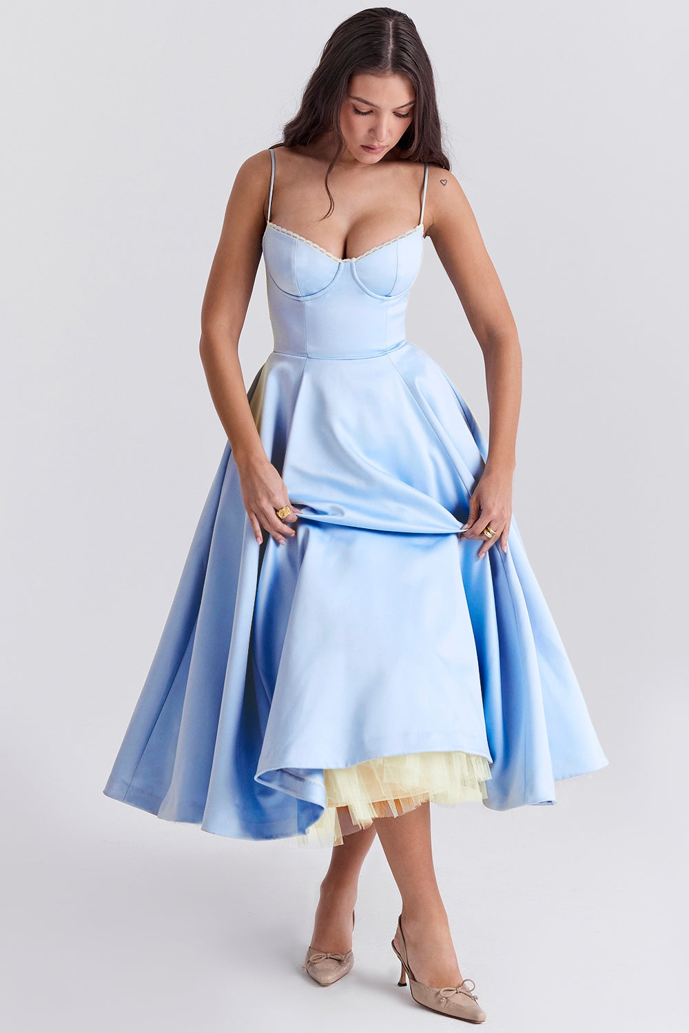 Cindy – Robe Midi en Tulle avec Charme Romantique