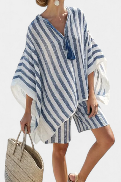 Ensemble à rayures Nancy avec blouse oversize et shorts élégants