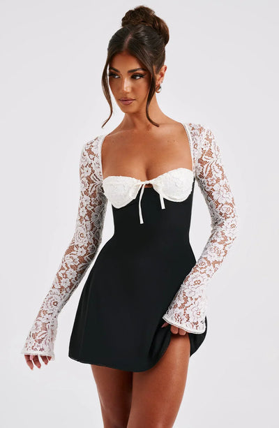 ANASTASIA™ | ROBE COURTE EN DENTELLE RAFFINÉE