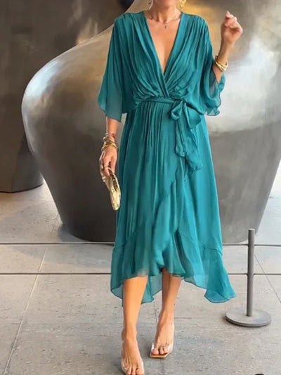 Monica™ | Élégante Robe en Chiffon de Soie avec un Décolleté en V Envoûtant
