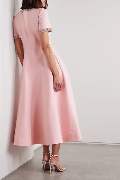 Robe midi Zoe nœud rose ornée de cristaux